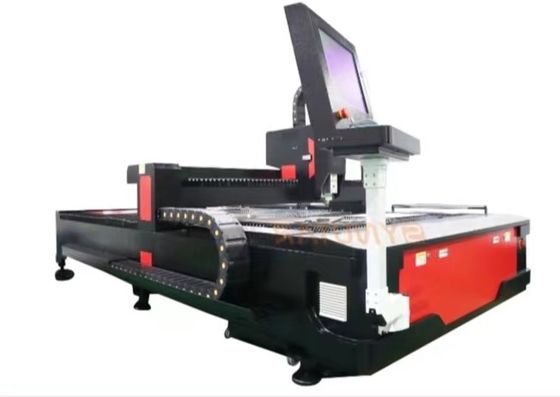 Máquina de corte por láser de fibra de 1500W-6000W 1500*3000mm Área de trabajo 10,6um longitud de onda